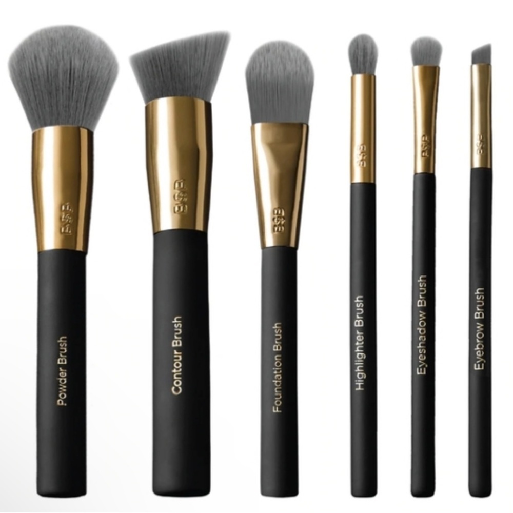 BNIB charcoal infused vegan brushes